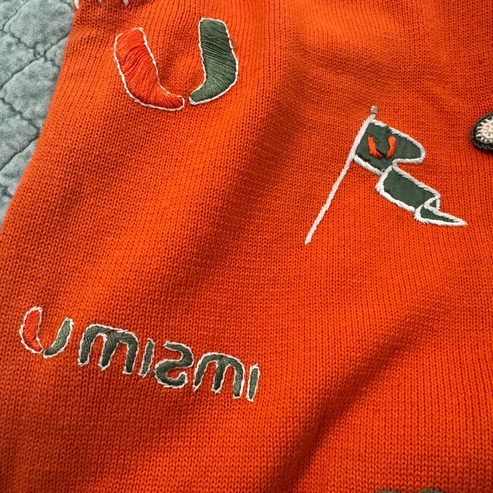 University of Miami Embroidered Knit Vest — Castiles Sport — Small (s) - Picture 4 of 6